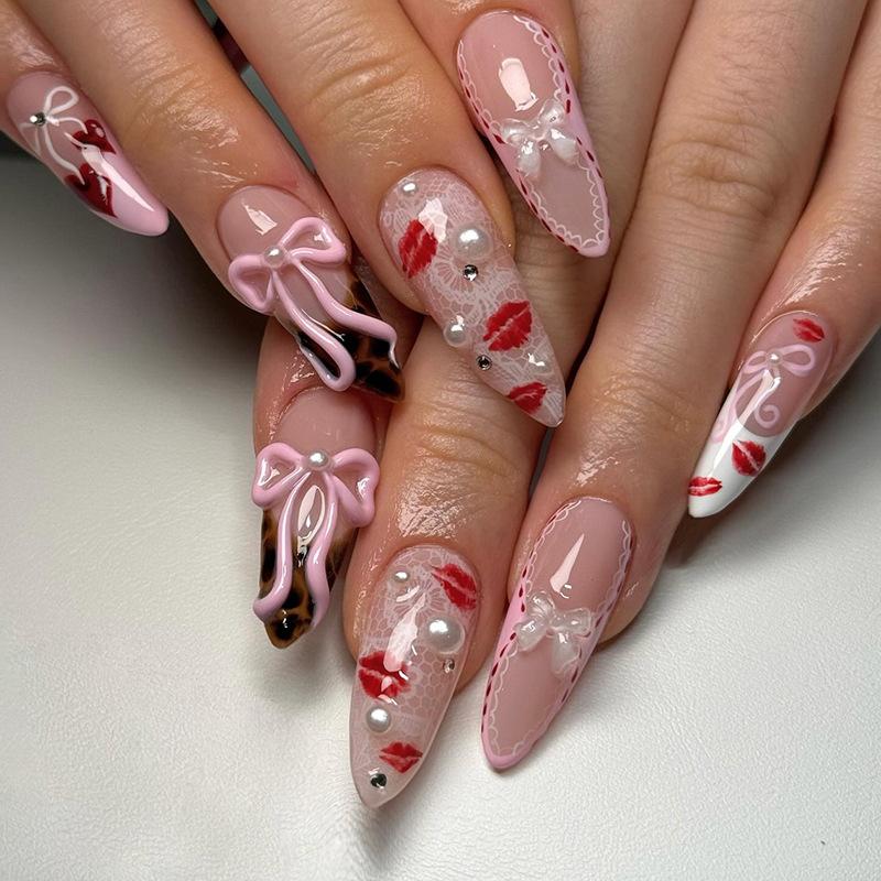 Dreidimensionaler Schleifen-Blitz-Diamant-Perlen-Leopardenmuster Spice Girl Abnehmbares Nagelkunststück Tragenagel 24 Stück