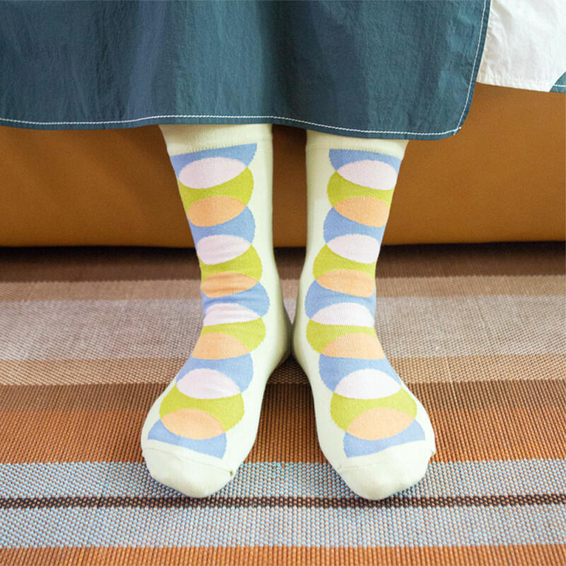 Circle Women's Mid-Calf Fashion Socks Rssw043