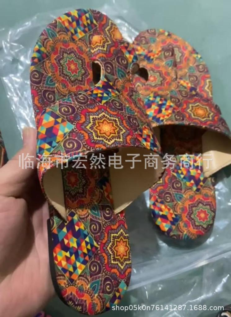 Large Size Ethnic Style Flat Bottom Set of Toe Slippers Women's New Breathable Printing Roman Style Slippers Wholesale