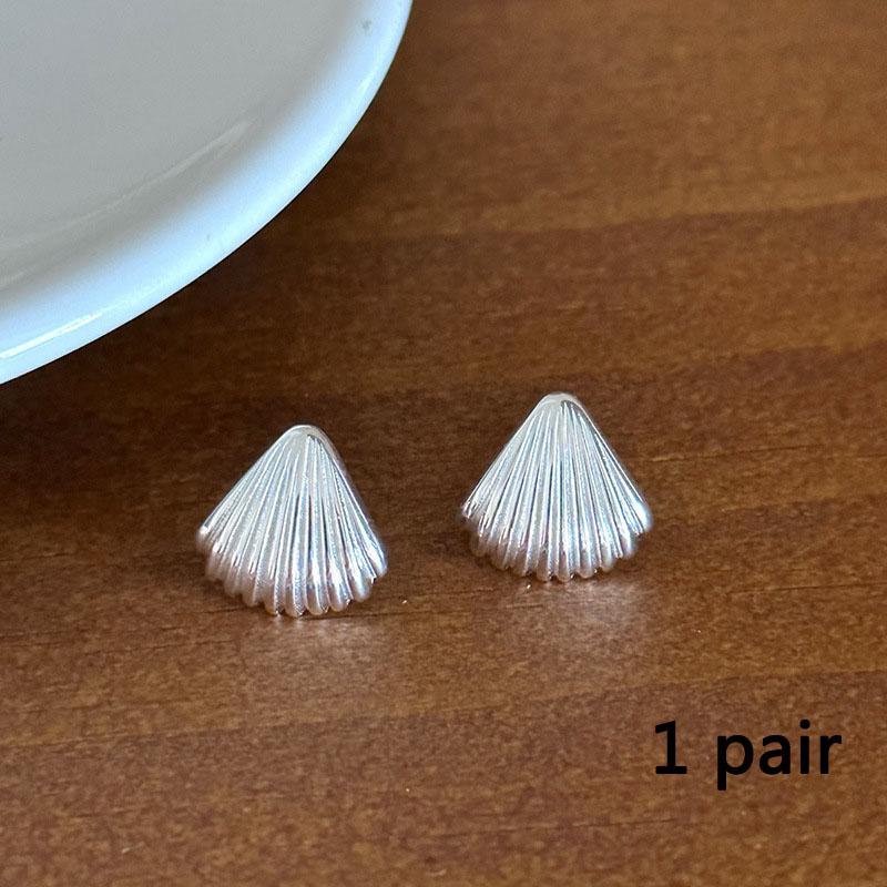 Dámské náušnice Retro Zlaté Vějířové Mušlové Náušnice Dámský Niche Design Senior Smysl pro Náušnice 2025 Nová Móda Lehký Luxusní Příliv