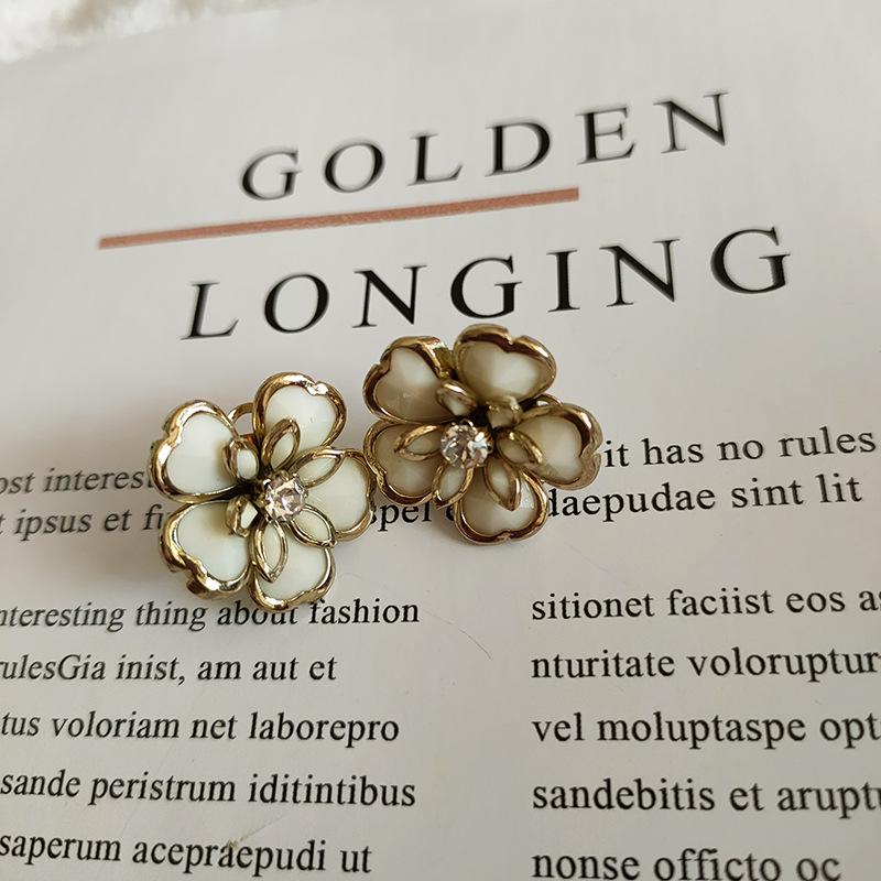 Christmas Series Jade Inlaid Copper Earrings, Flower Shape, Chic & Cute, A27