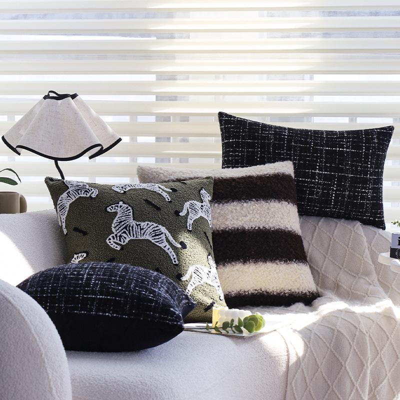 Black and White Pillow, Light Luxury, Second-hand Lumbar Pillow, Living Room Sofa Pillow, Model Room,  Bay Window Cushion Cover