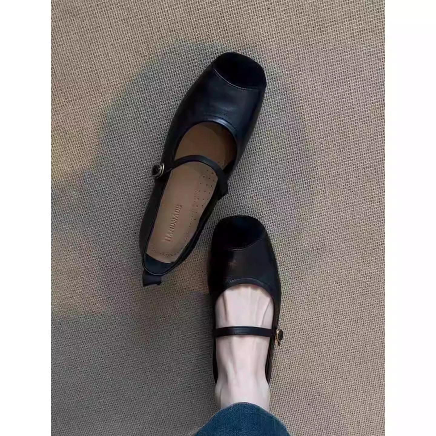 Cowhide version French retro single shoes women s summer gentle skirt evening shoes flat one word with ballet Mary Jane shoes 35 чёрный 5586₽