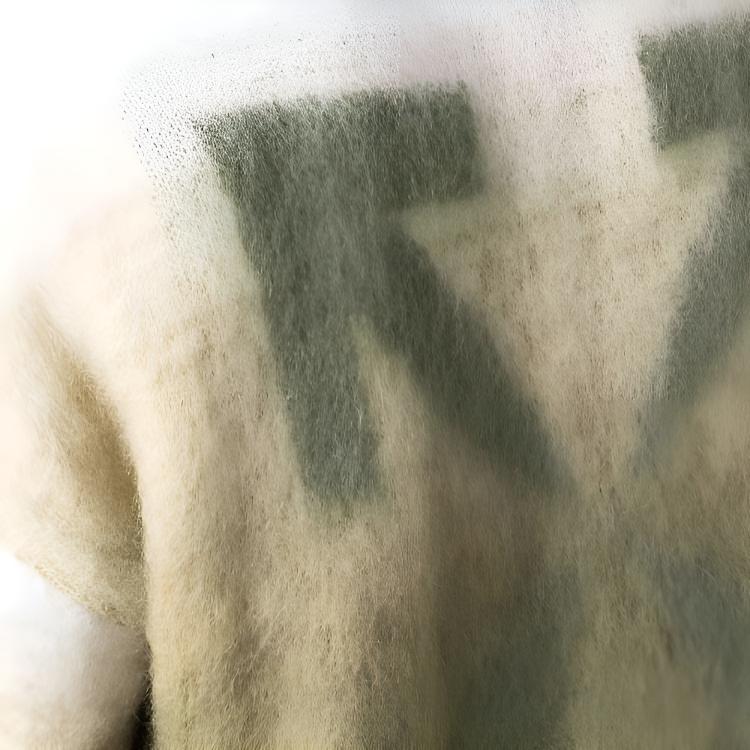 OFF WHITE Diagonal Brushed Sweater OMHF032F21KNI0015555