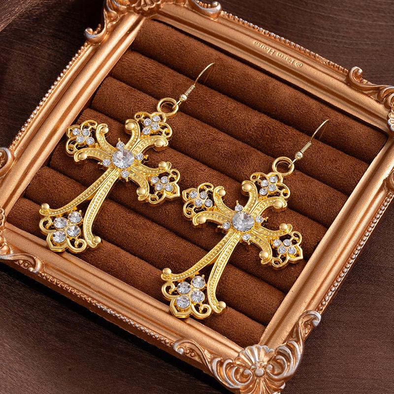 Vintage Baroque Rose Cross Earrings Women'S Hip Hop Versatile Earrings Premium Sense Flash Diamond Fashion Earrings
