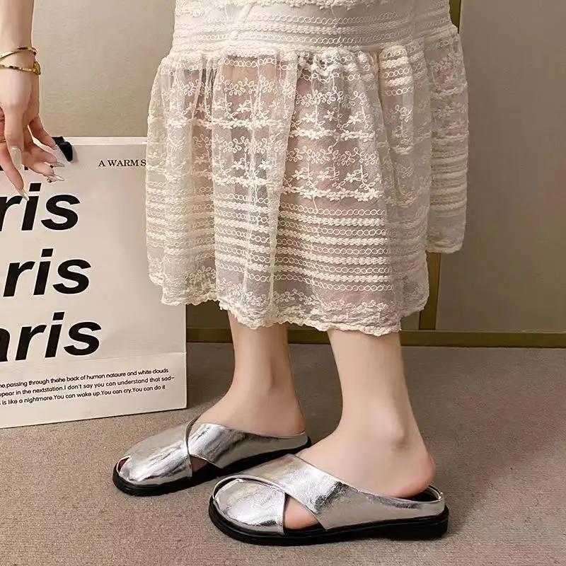 Low Heel Woman Slippers Round Toe Sandals New Collection Chic and Elegant Shoes for Women Comfortable Elegan Easy Wears Slides