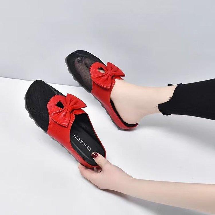 

Mesh slippers women s summer wear 2025 new bow flat bottom sandals soft bottom non-slip bag head half slippers 35