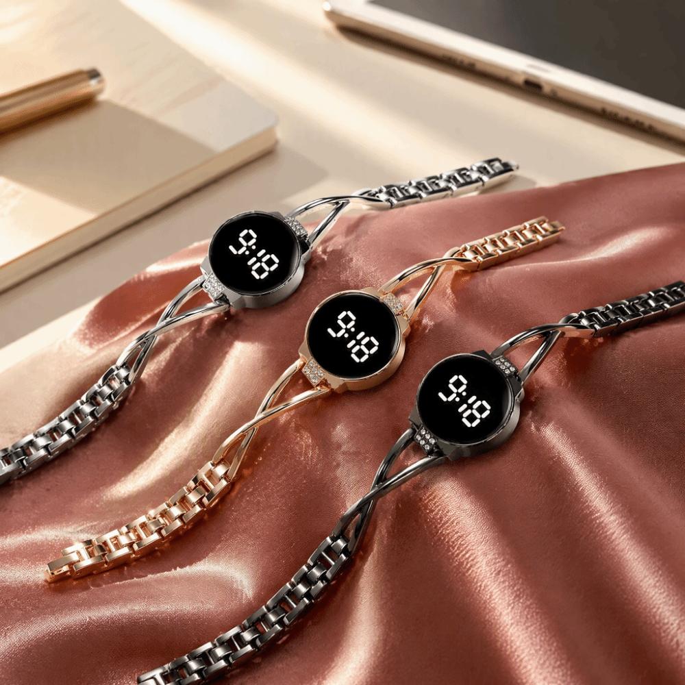 Metal Bracelet LED Watch Rhinestone Watch Fashion Wrist Watch Teen Girls
