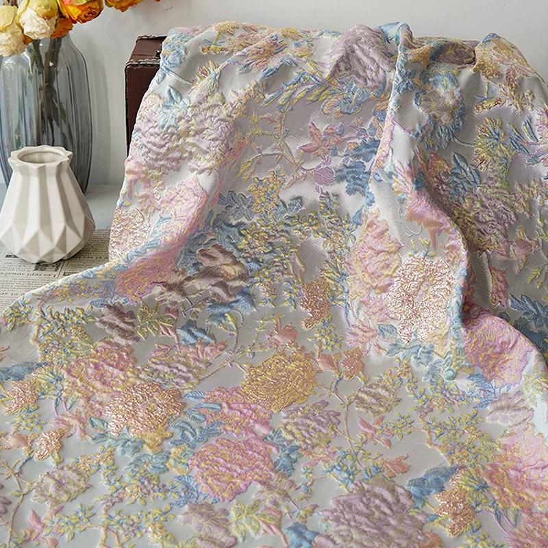 1M Tessuto Floreale Rilievo 3D Retrò Filato Jacquard di Seta Oro Argento Tessuto Tinto in Filo Per Cucito Fai da Te Cheongsam Hanfu Abito Cappotto Completo Borsa