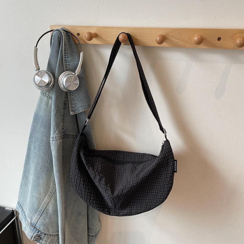 Nylon Plaid Shoulder Bag With Zipper Closure For Casual Daily Use