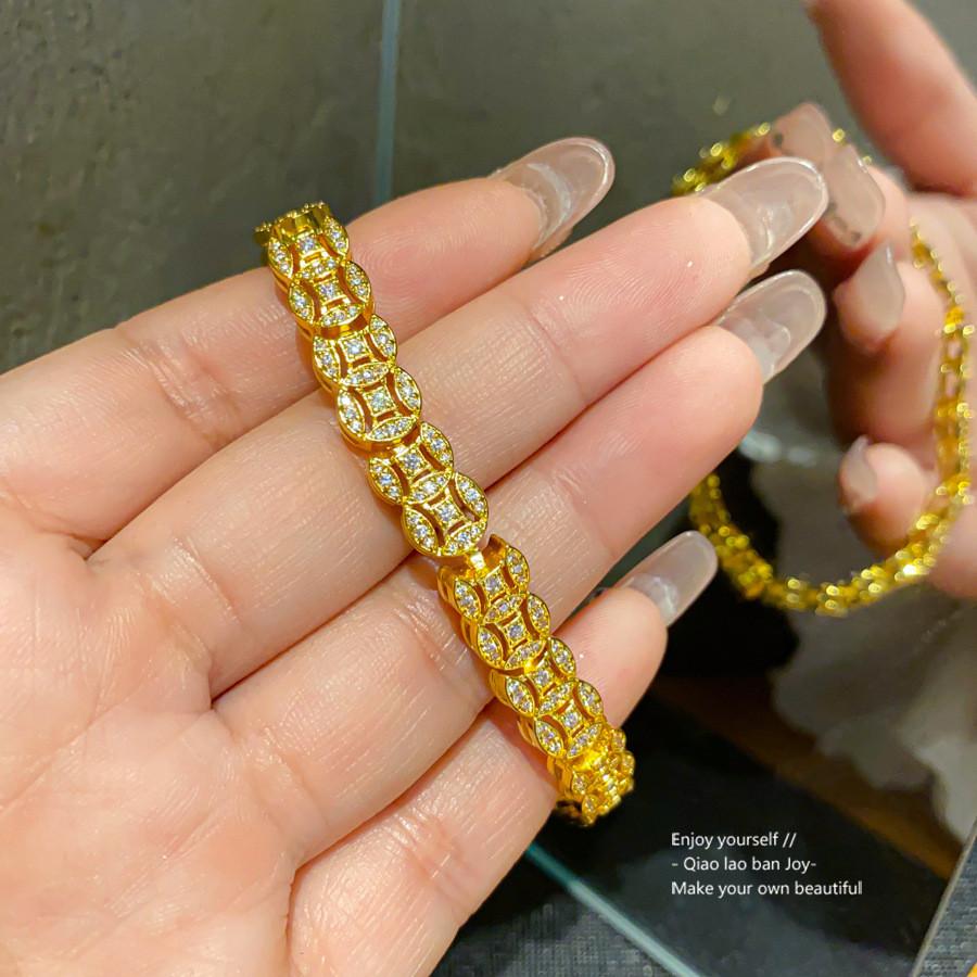 Chinese Style Zircon Copper Coin Geometric Bracelet With Luxury Finish For Women
