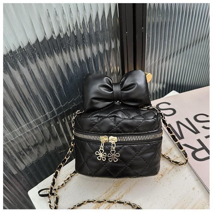 Fashionable Women's Butterfly Knot Handbag Soft Quilted Tote In Various Colors