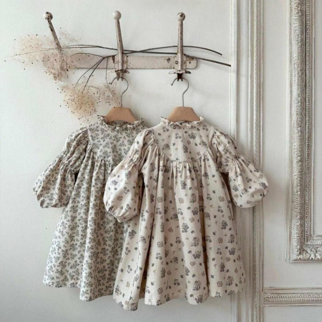 Spring Baby Girl Retro Court Princess Floral Dress with Flower Bud Collar.