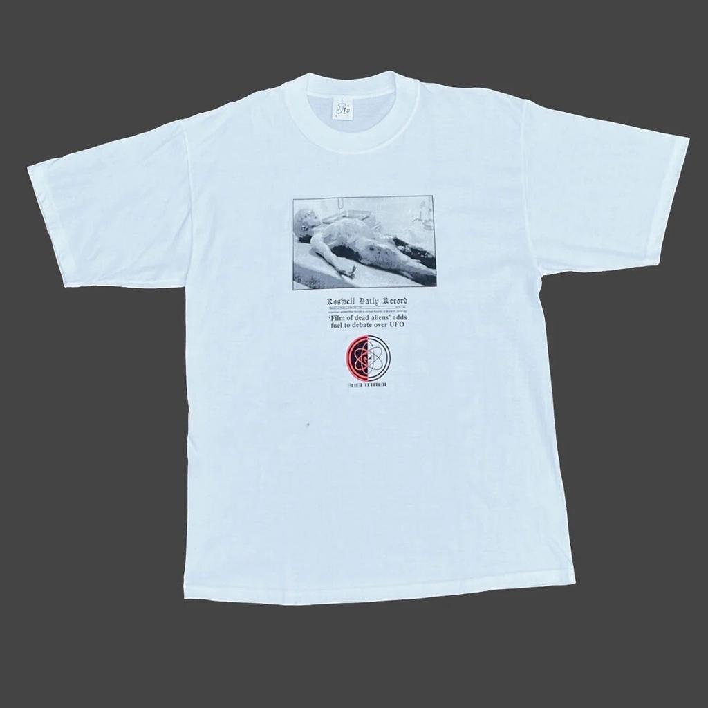 Roswell 1990 90s Vintage Alien Daily Record Newspaper Cover Rare USA Unisex T-Shirt