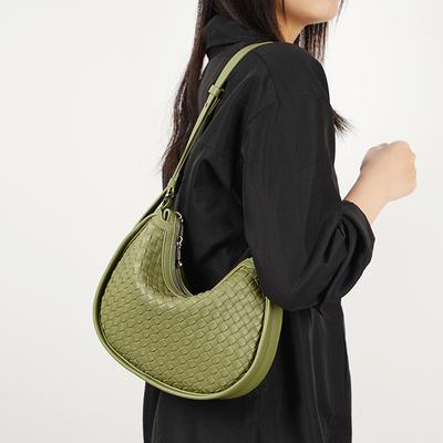 New Bag Women's Woven Leather Crescent Bag Casual Shoulder Underarm Crossbody Handbag High Sense