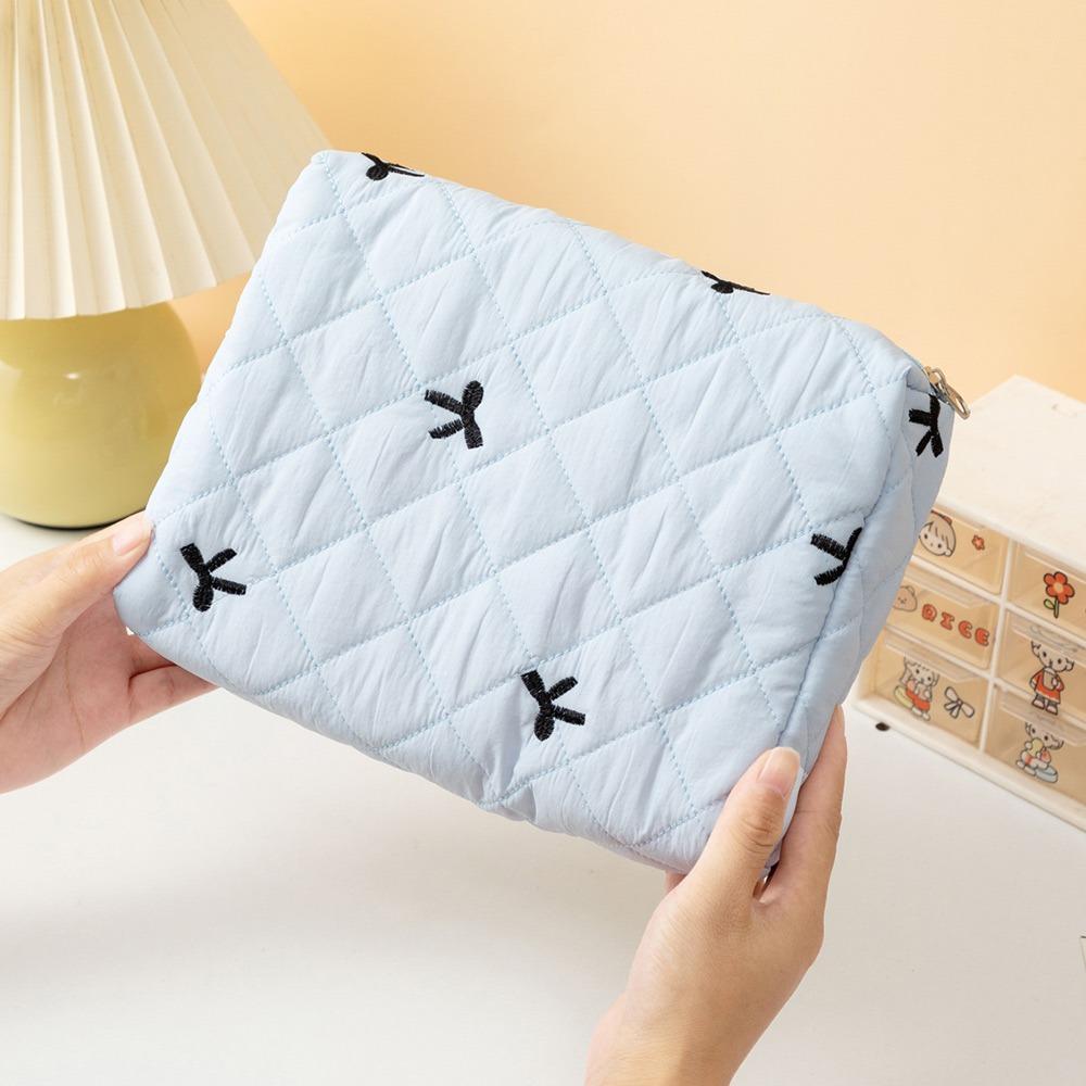 Kosmetiktasche mit Reißverschluss und Schleife, gesteppt, Puffer, süße Damen-Clutch