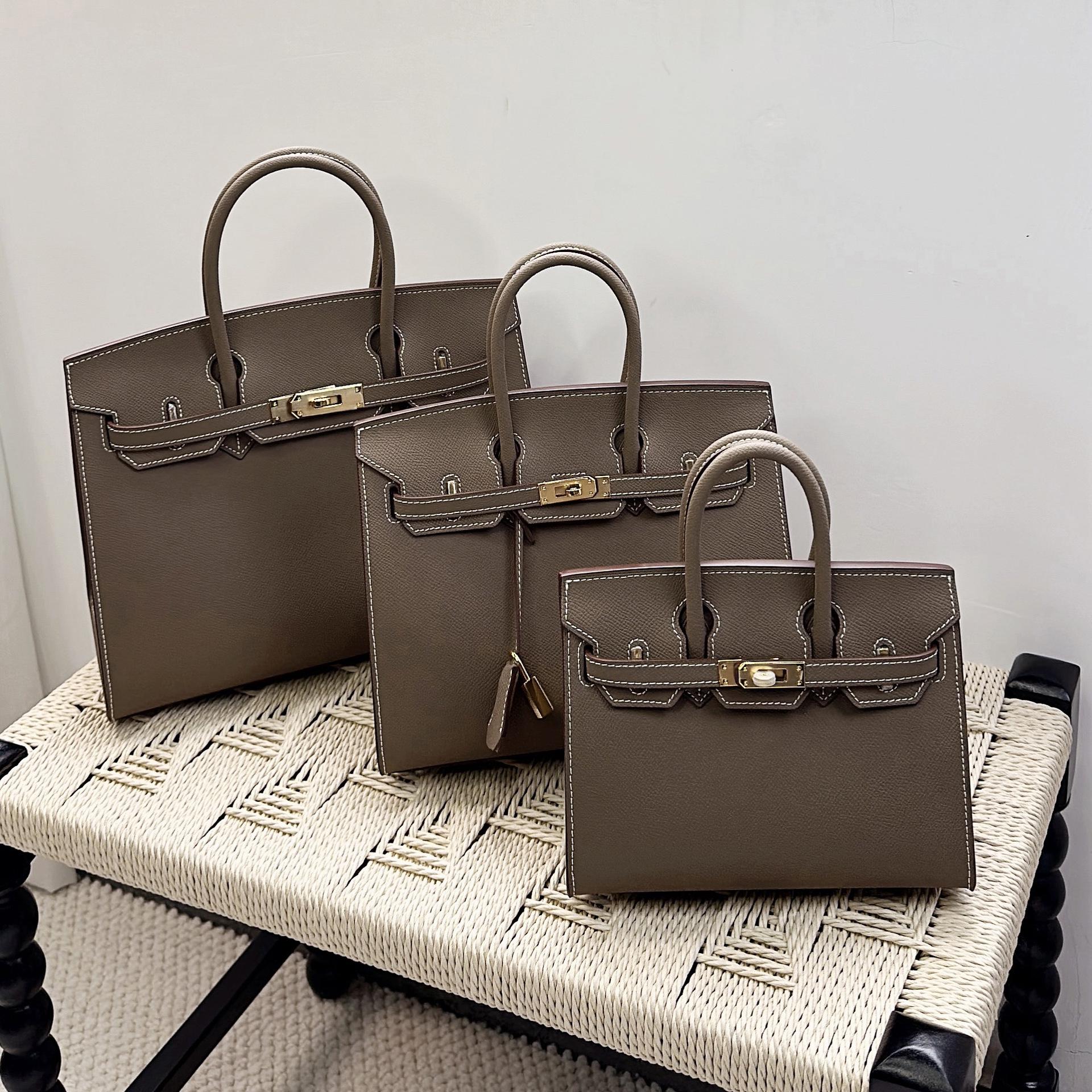 

Сумка EP из коровьей кожи с принтом пальм, платиновой кожи, с золотой пряжкой - Женская сумка кроссбоди и на плечо Medium 25cm