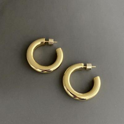 Fashion Temperament C-shaped Earrings, Stud Earrings, Bold Women's Simple Trend Earrings