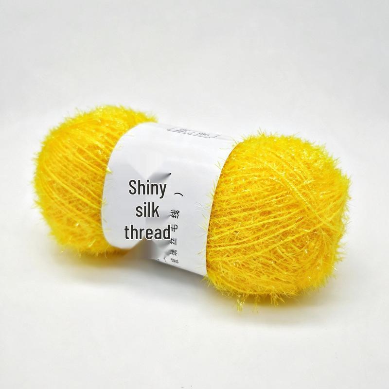 Korean-Style Handmade Strawberry Dishcloth: Non-Stick Oil, Bright Silk and Gold Thread Yarn, Glass Fiber.