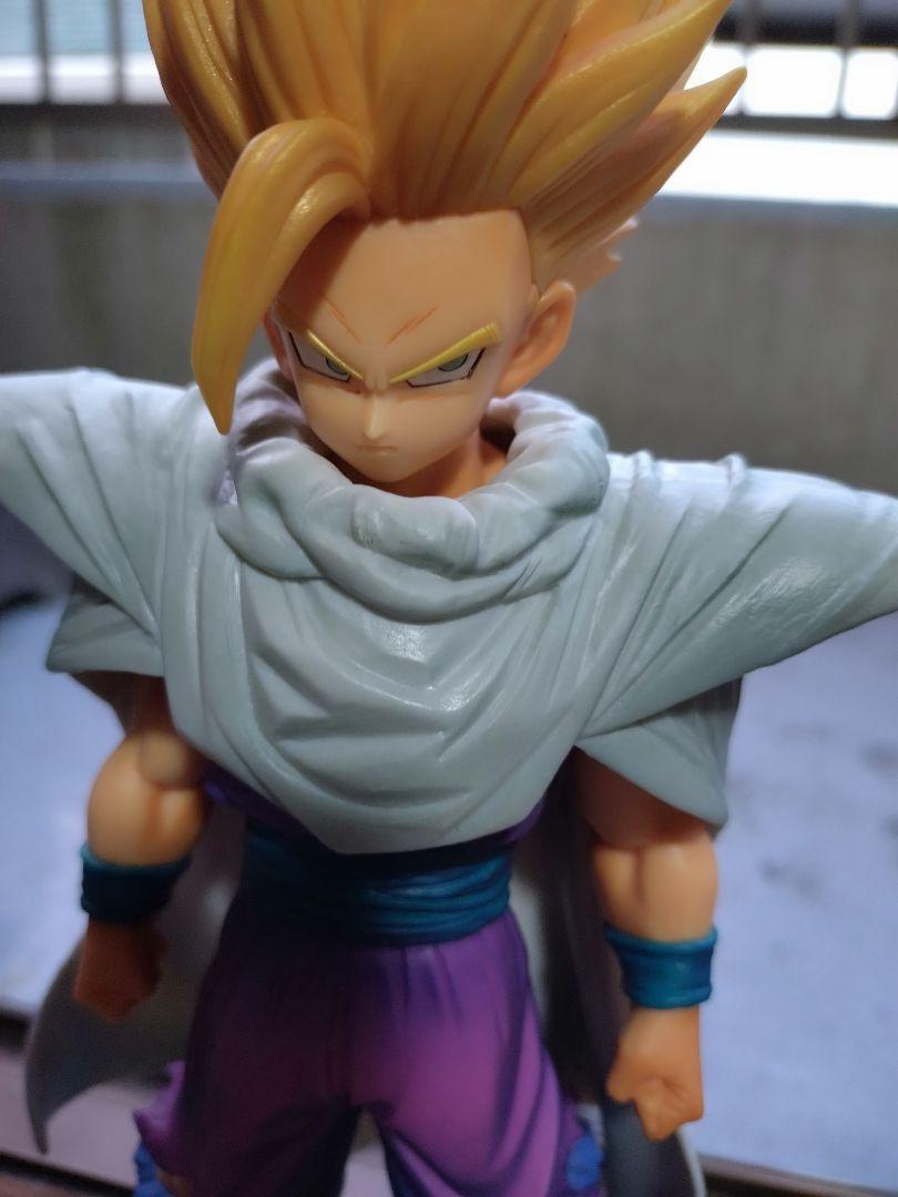 

[USED] Dragon Ball Gohan Figure