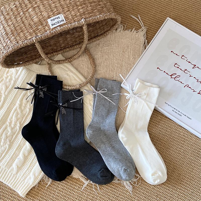 Female Spring and Autumn Sweet Solid Color Variety Pull A Heel Hot Diamond Ribbon Bow In The Tube Pile Socks