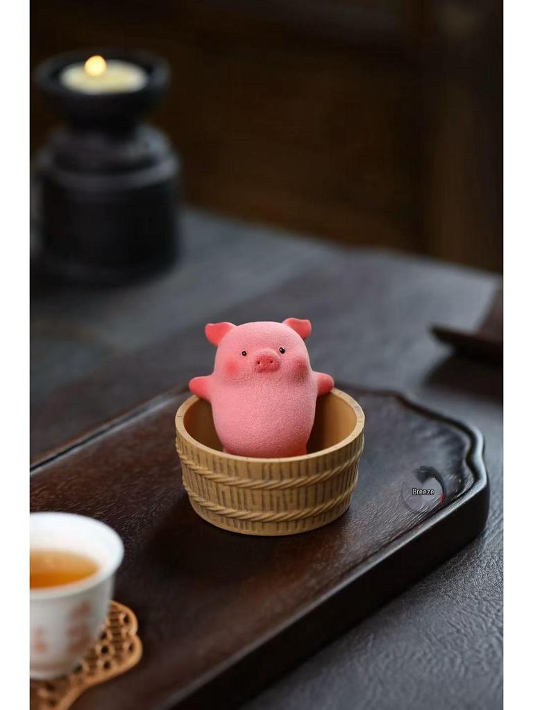 Yixing Zisha Tea Pet - Lying Flat Pig Zodiac Bathtub Ornament