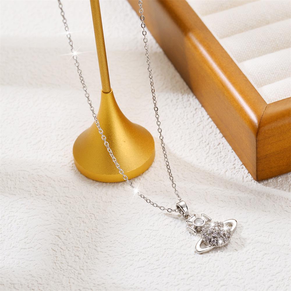 Simple Fashion Titanium Steel Women's Necklace - Non-fading, Luxurious, Versatile, Korean Style Clavicle Chain