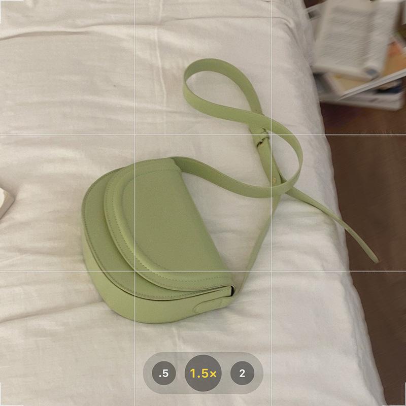 Mote Liten Veske Dame Koreansk Versjon av Salvesken Allsidig Enkel Skulder Messenger Bag Nisje Underarmsveske