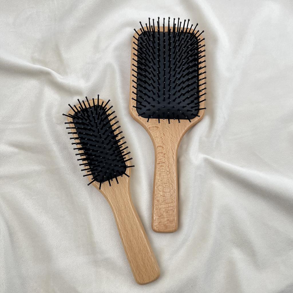 Manufacturer Beech Wood Anti-Static Hairbrush Detangle Brush Scalp Massage Comb Paddle Air Cushion Styling Tools for Women Men