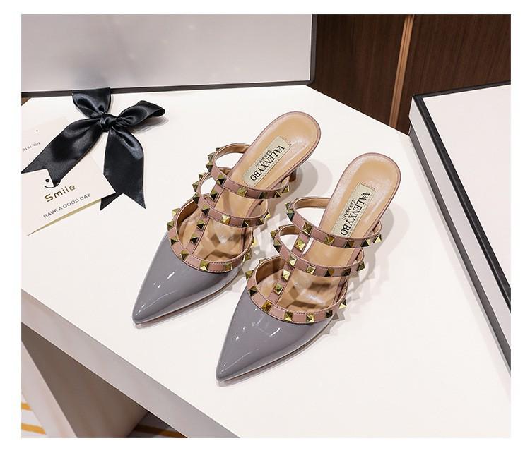 Women's 2025 Spring/Summer French Pointed-Toe Rivet High Heel Sandals - Chunky Heel, Closed Toe.