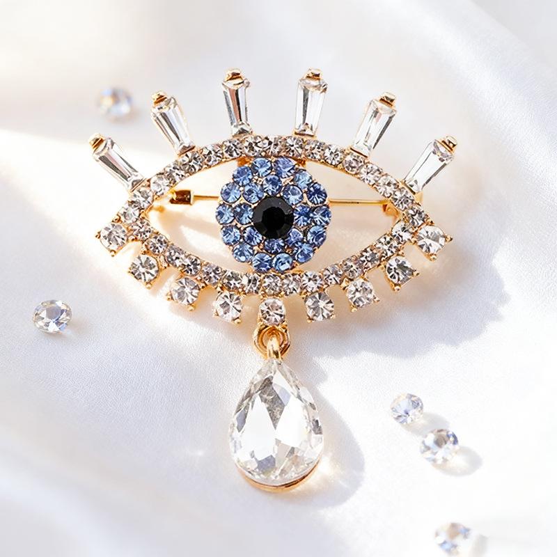 

Luxurious Devil s Eye Blue Eyes Exquisite Brooch 4*4.5cm