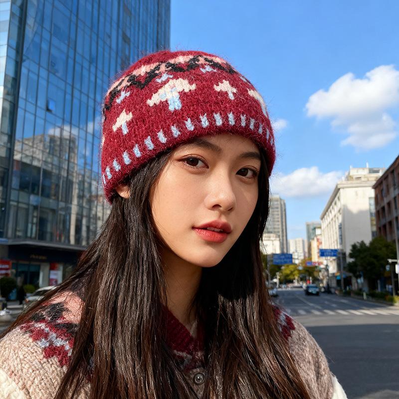 New Women Men Knitted Beanie Floral Hats Winter Vintage Fashion Commute Headwear Warm Soft Cozy Cold Weather Knit Cap Casual