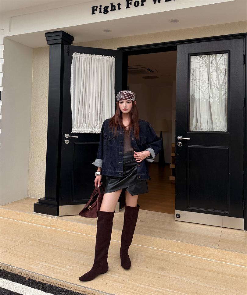 

Skinny boots Over the knee boots Women s new retro French high boots Inner heightening knight boots in autumn and winter 2025 39 темно-коричневого