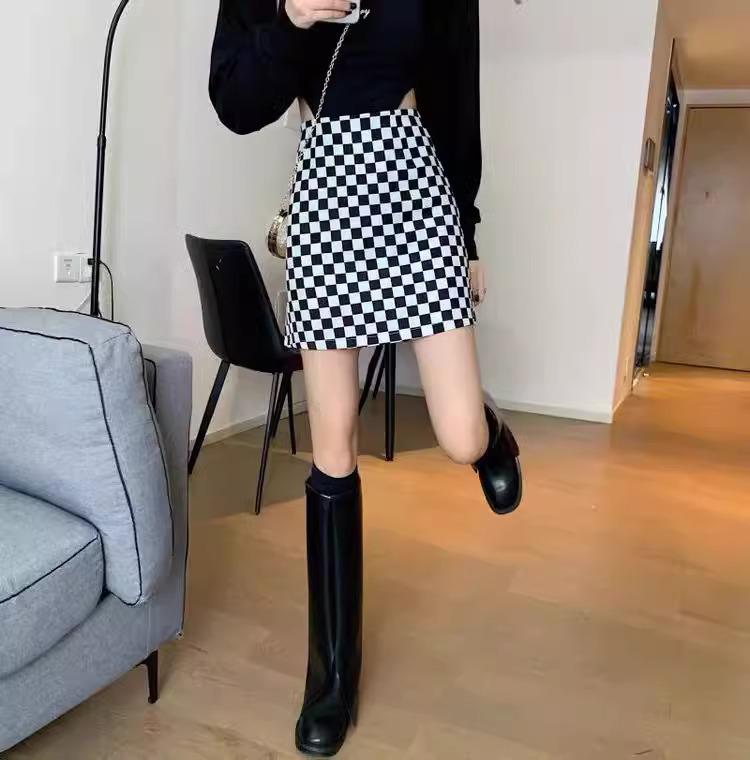 Petite Plaid High-Waist A-Line Skirt: Summer 2024 Hip-Hugging Short Design
