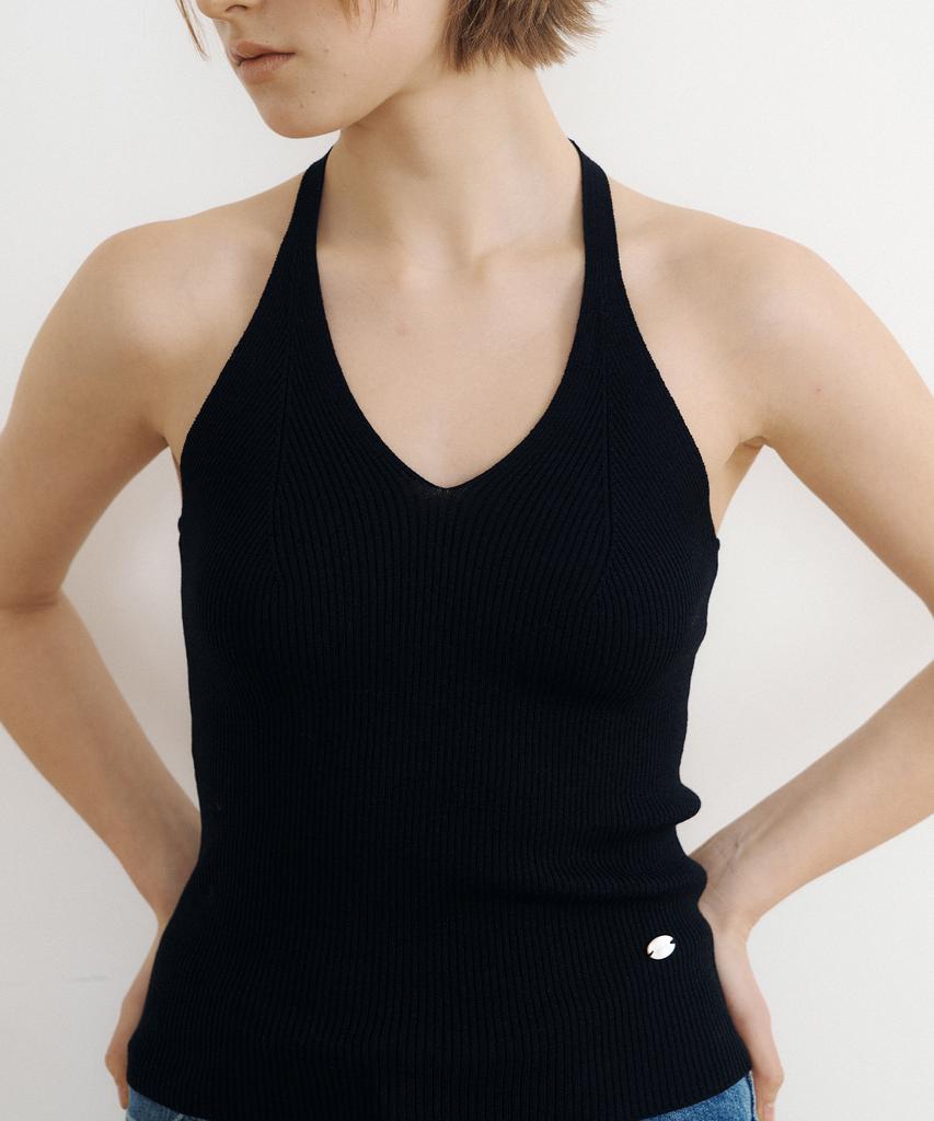 LUCIR ZU Airy Halter Knit Top (Black)