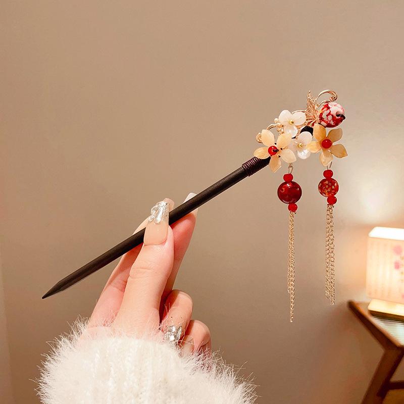 Ancient Chinese-Style Hanfu Hair Accessories: Elegant Updo Hairpins with Tassels for Women