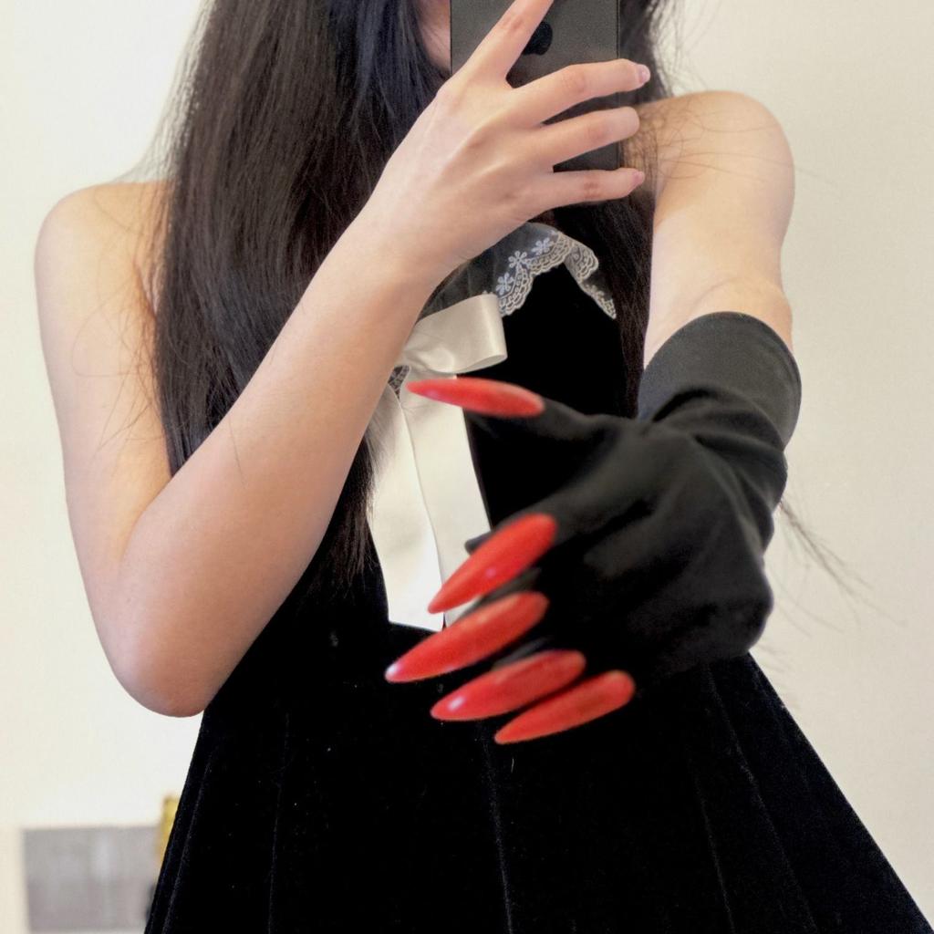 Gothic Punk Nail Glove Claws - Lolita Style Hand Armor for Halloween Cosplay