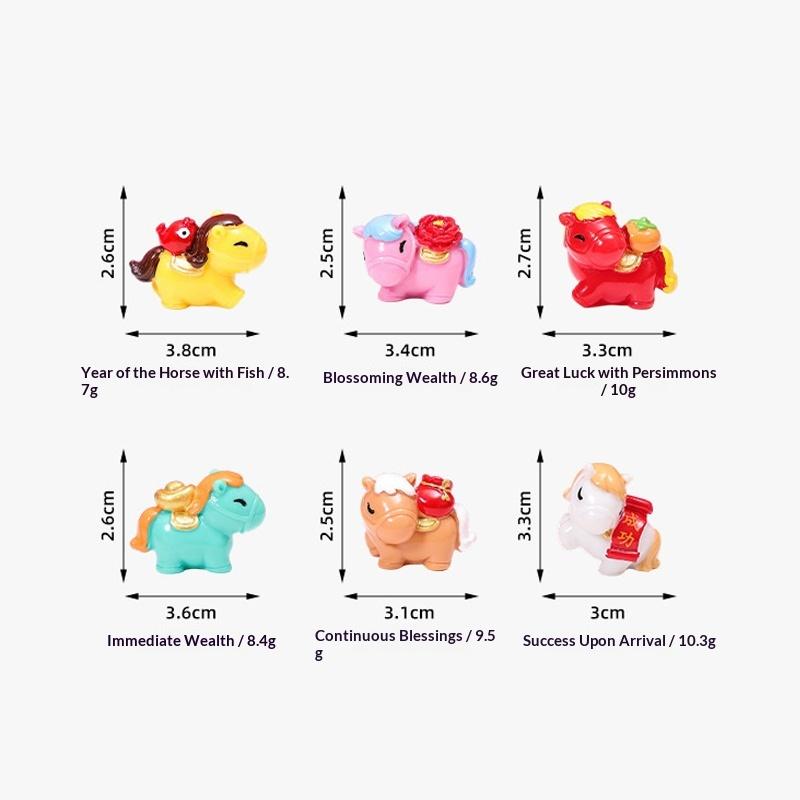 2026  Figuras de Ano Miniaturas Desenho Animado Resina Cavalo da Sorte Ornaments de Micro Paisagem Decorações de Mesa para Casa