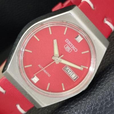JAPONSKÉ VINTAGE SEIKO 5 AUTOMATICKÉ 6309A PÁNSKÉ HODINKY ČERVENÝ CIFERNÍK a701438-5