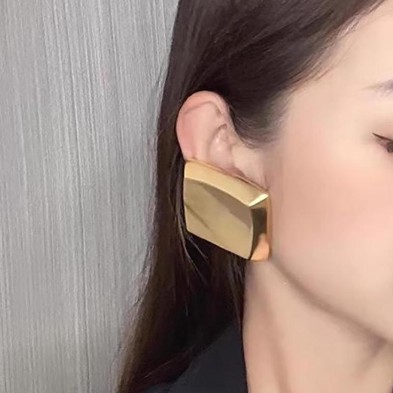 Exaggerated Geometric Large Square Stud Piercing Earrings For Women Fashion New Jewelry Gift Party Beach Vacation