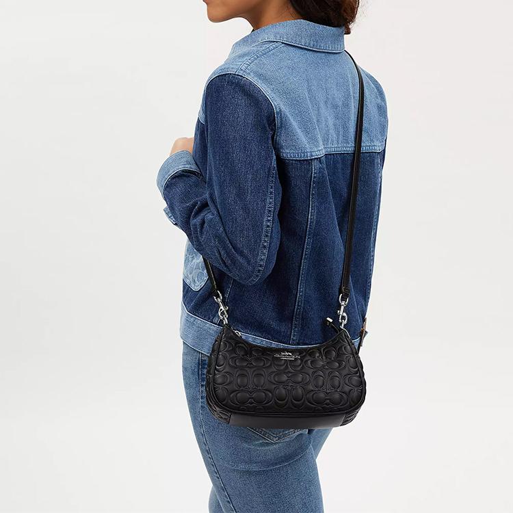 Coach Teri 24 Prägung Buchstabe Klassische Monogramm-Beschläge Schnalle Kartenfach Reißverschluss Leder Tote Umhängetasche Mittelgroß Damen Taschen Schwarz CM054-SVDTV
