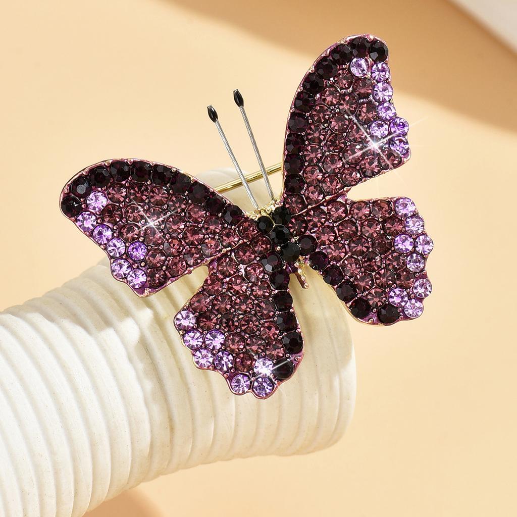 Cute butterfly brooch for women, sparkling and vibrant with forest style design, daily wear brooch accessories