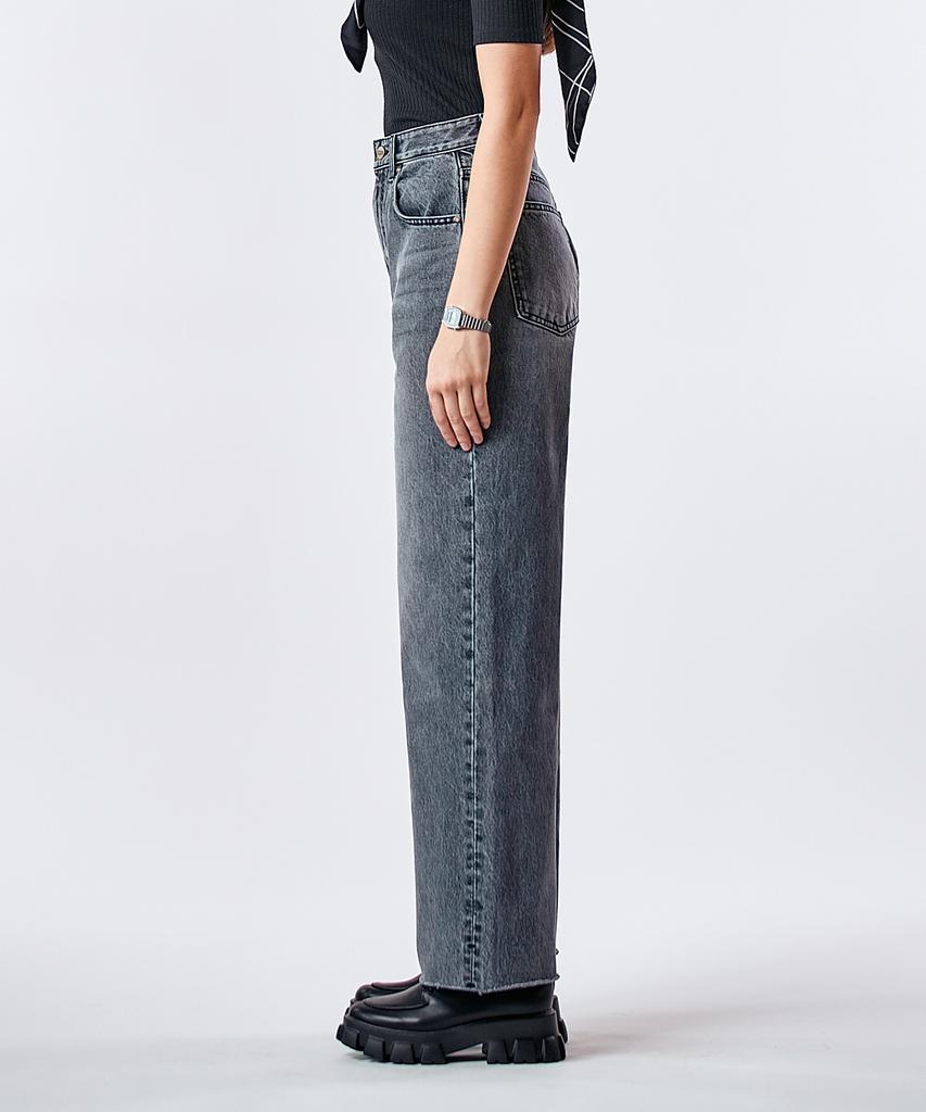 Pillogeulaem Washed Black Wide Denim Pants