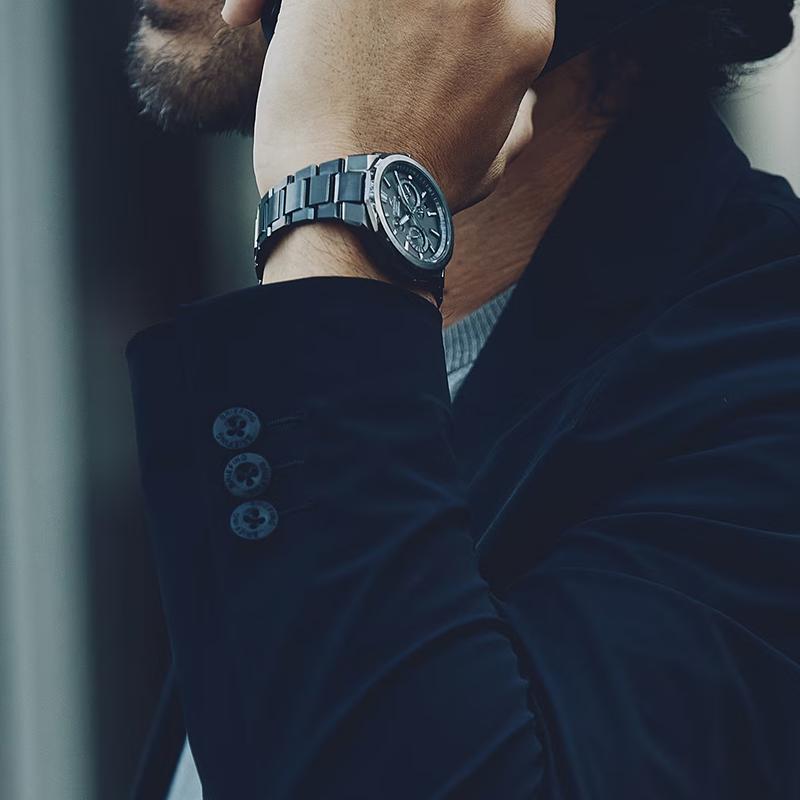 

CASIO 100 meters waterproof solar Quartz titanium strap men s watch black dial OCW-T6000BR-1AJR чорний