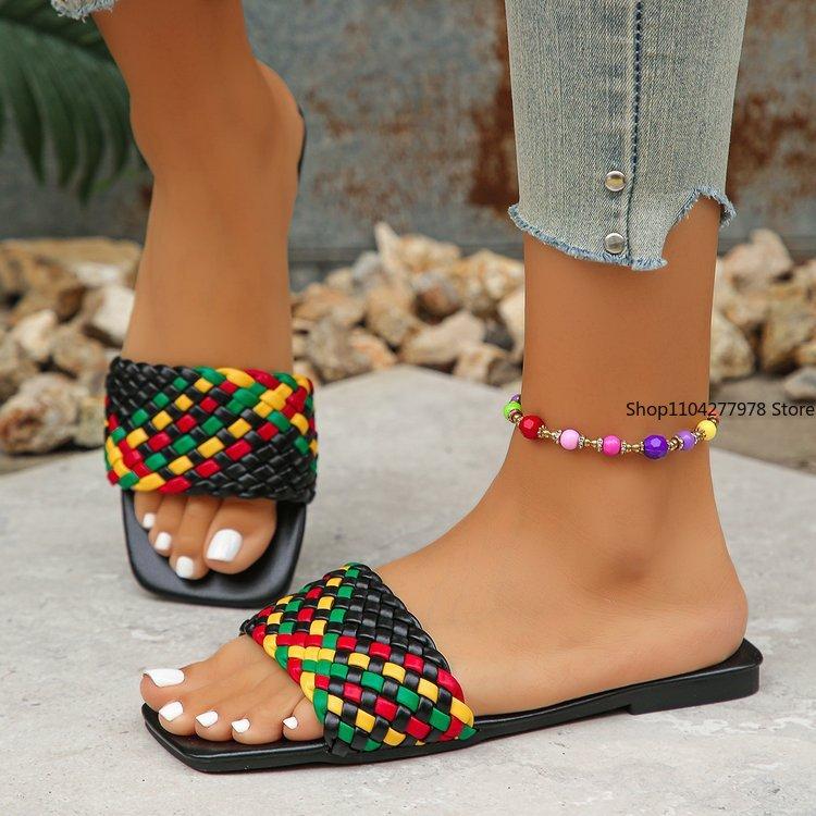 Fashion Women Slippers Summer Fashion Beach Mules Casual Indoor Home Slippers Selling Sexy Braided Square Toe Flat Sandals Slides Women