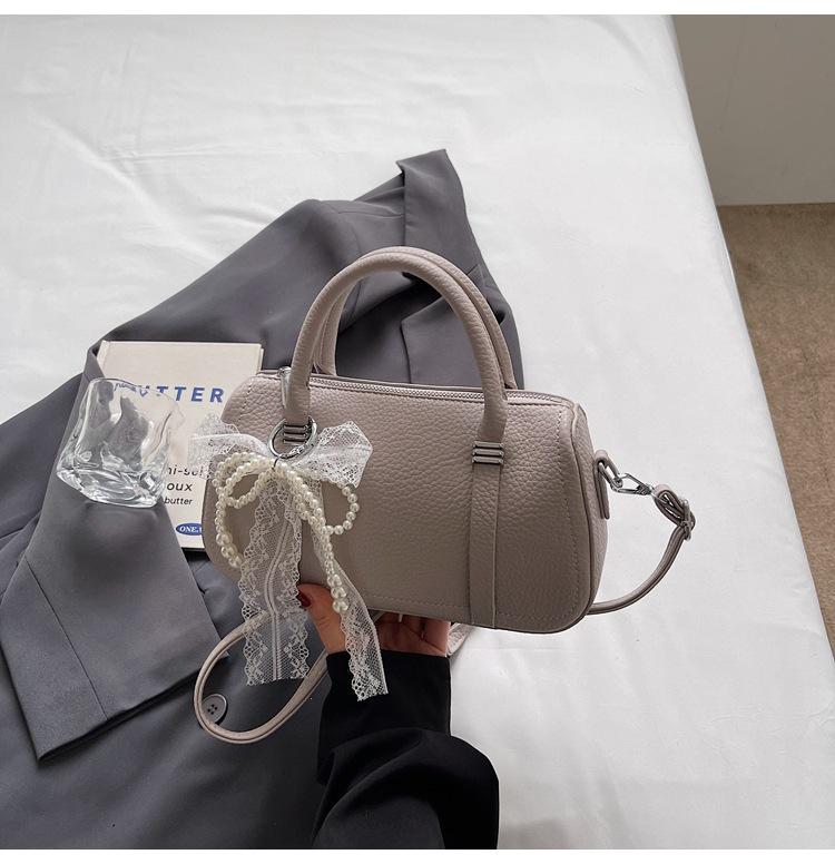 

Сумка женская новая в иностранном стиле, повседневная сумка-подушка, женская 2025, модный тренд, нишевый дизайн, женская на плечо/кроссбоди