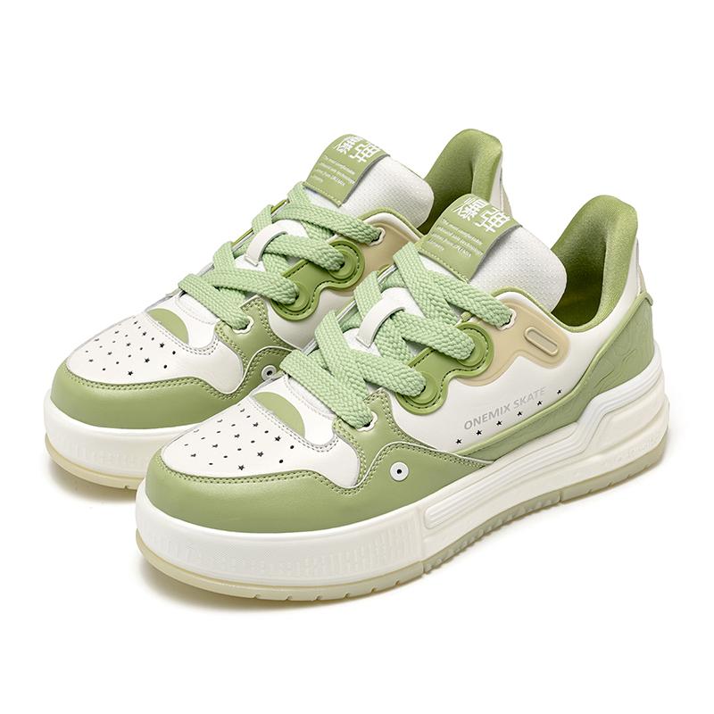 ONEMIX brettsko for menn og kvinner, pustende og støtdempende brødsko utendørs med tykk såle, allsidig og lett