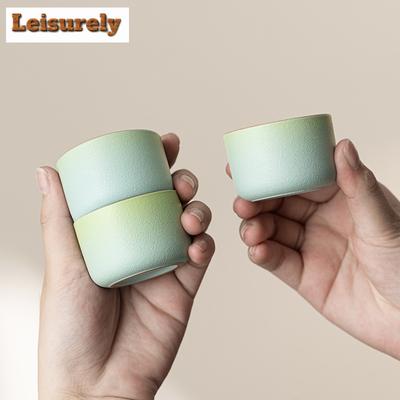 Set da 2 pezzi Tazza da tè in ceramica verde-bluastro graduale Tazza singola da maestro Piccola tazza da meditazione Tazza Chazhan Utensili da tè Kung Fu per uso domestico 40 ml