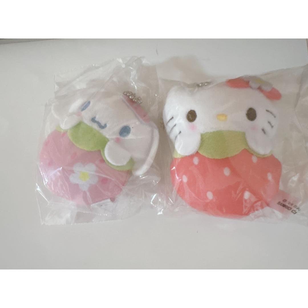 Sanrio Strawberry Plush Mascot Cinnamoroll Hello Kitty