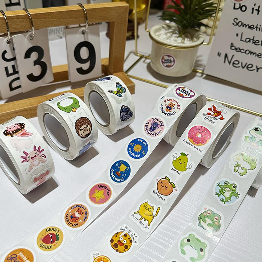 500 Labels Per Roll Cute Cartoon Christmas Sticker Tape for Handmade Envelope Waterproof Sealing